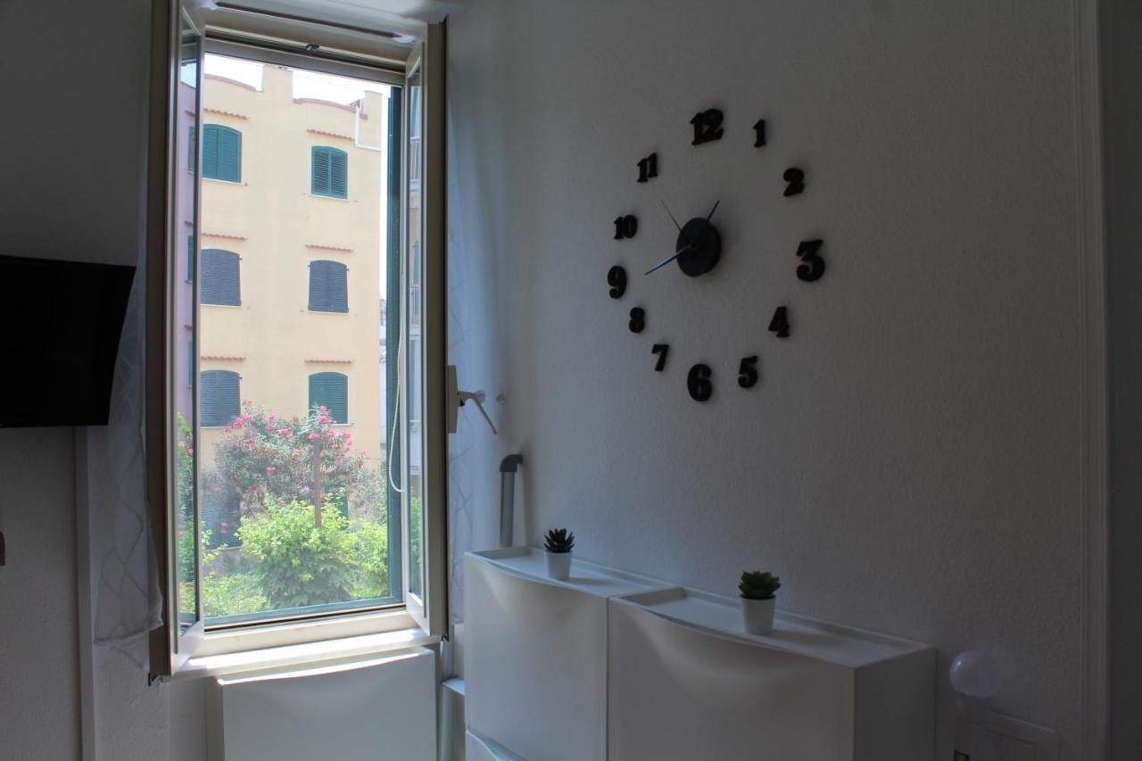 La Casa Ridente : Ischia Porto Apartment Exterior photo